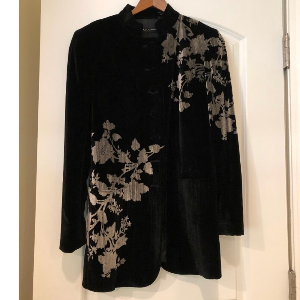 Dana Buchman velvet coat